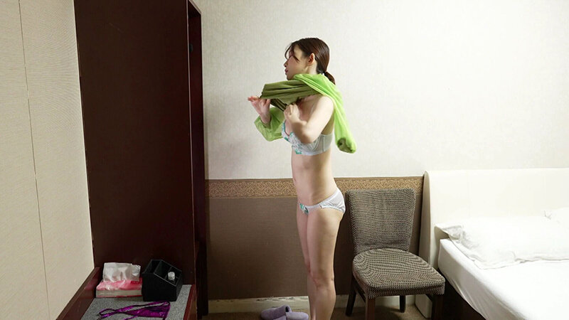 試着モニターの人妻を媚薬クリームで身体びくびくアヘ顔晒してずっぽりハメたナマ中出しすぎる一部始終 - サンプル画像 - 1