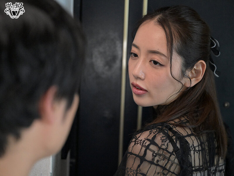 Wセレブ妻 抑えられない衝動、性欲 ～ママ活アプリで出会った年下男と不貞中出しセックスに溺れた日々～ - サンプル画像 - 7