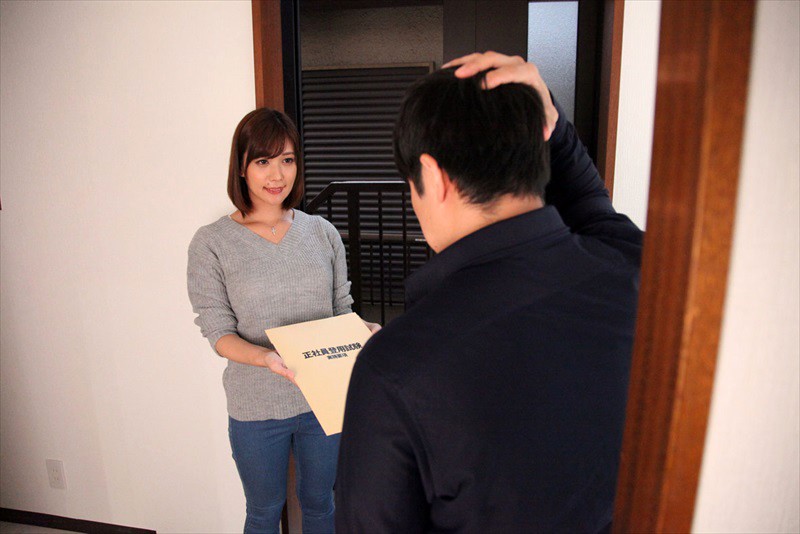 地元の底辺校を卒業⇒上京して5年、いまだにフリーターのボクにまさかのモテ期！？同年代の女子には全然モテないボクをやたらとイケメン扱いしては一人暮らしのアパートに来て何かと世話を焼いてくれるパートのおばちゃんたちとの不倫にハマってしまった vol.5 - サンプル画像 - 14