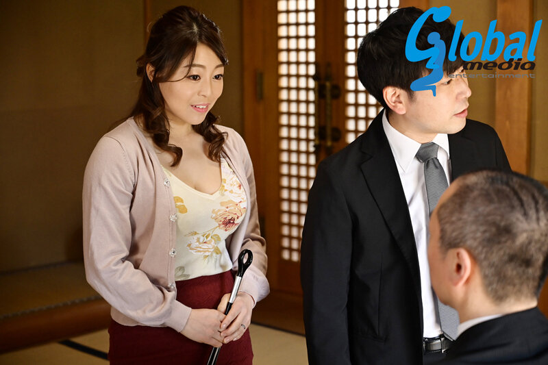 緊縛調教妻 義父の急逝で豪邸に住むことになった若妻。庭師の男に狙われた豊満ボディ社長夫人 赤城穂波 - サンプル画像 - 1