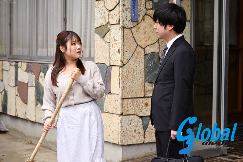 緊縛調教妻 夫の実家で若女将として修行に奮闘する巨乳若妻。特別指導と称した義父の調教快楽に狂い堕ちていく… 宝生めい - サンプル画像 - 1