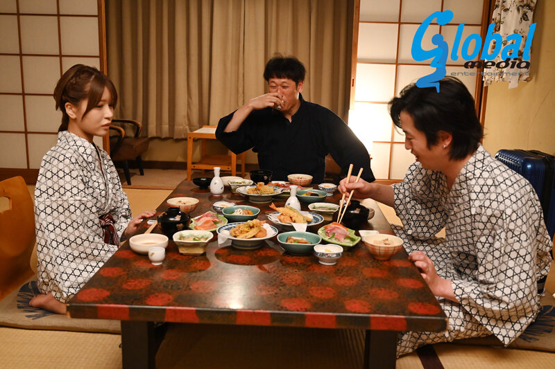 緊縛調教妻 夫の友人が営む温泉宿で寝取られた若妻。嫌がりながらも悶え感じてしまう縄調教 乃木絢愛 - サンプル画像 - 5