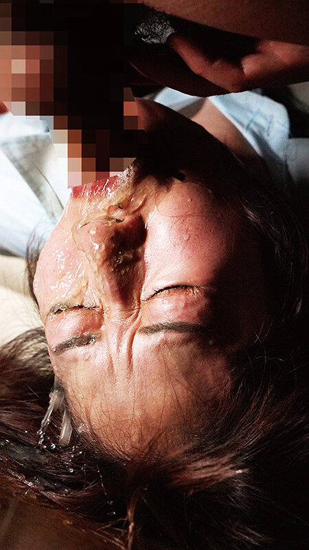 ドマゾ女の性被虐願望 喉奥破壊イラマ地獄中にピストンで覚醒したいド変態 ひな 葉月ひな - サンプル画像 - 2