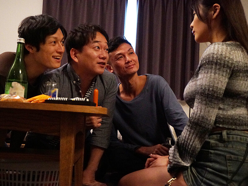 オナニーばかりしてる僕ら（弱男）に目を付けたバ先の同僚（夏は発情しちゃう系女子）から射精管理されてしまったひと夏の思い出 似鳥日菜 - サンプル画像 - 14
