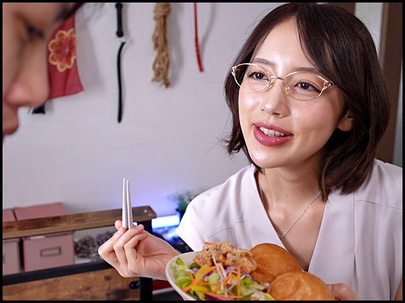 「今日もママで射精しましょうね…？」異常愛を抱く美人母に軟禁されて、絶倫勃起してしまうチ○ポを支配射精させられ続ける僕の日常。 美咲かんな - サンプル画像 - 5