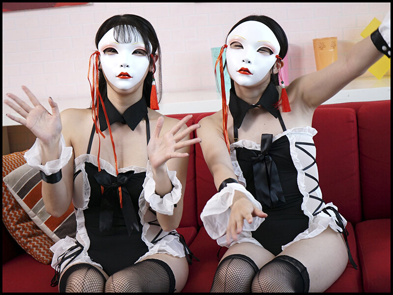 私たちは、イカれたファンから媚薬漬けにされてどっちにも入れ放題のアヘ顔姉妹オナホに成り下がりました…。 皆月ひかる/小野坂ゆいか - サンプル画像 - 1