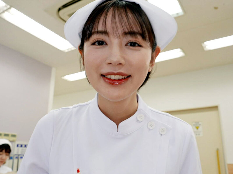 おしっこ飲ませ病棟 患者に飲尿クンニさせて射精管理する変態ドSな痴女聖水ナース 美咲かんな - サンプル画像 - 1