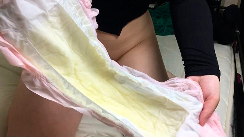 女の子が自分で撮った秘密のおもらし 前多まこ - サンプル画像 - 6