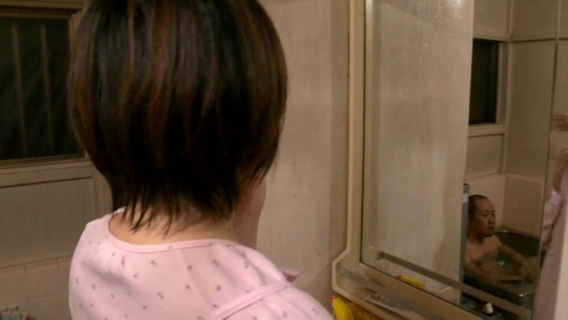 ヘンリー塚本 週七回の夫婦の営み 妻38歳・夫45歳・娘18歳 - サンプル画像 - 12