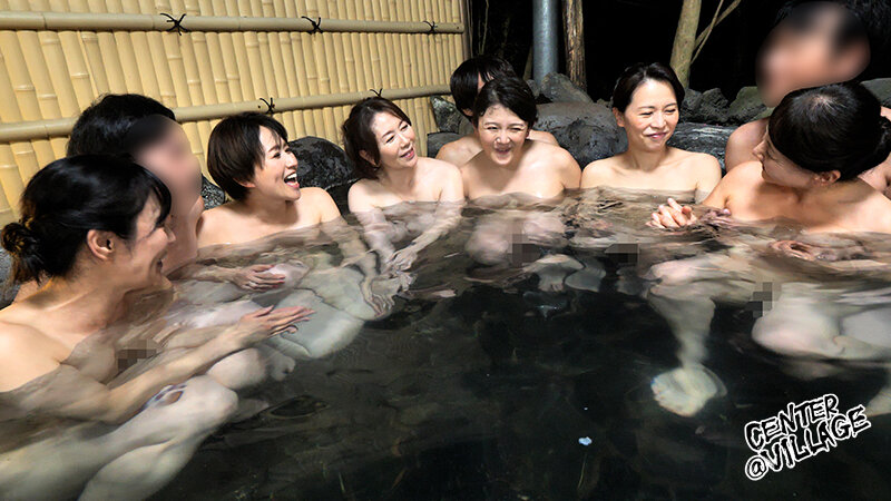 完熟・中出し浪漫秘湯 ドキッ！おばさんだらけの灼熱温泉大乱交SPECIAL - サンプル画像 - 10