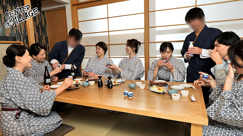 完熟・中出し浪漫秘湯 ドキッ！おばさんだらけの灼熱温泉大乱交SPECIAL - サンプル画像 - 4