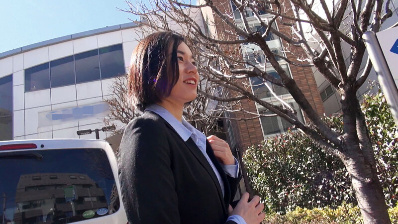 ナンパ居酒屋ほろ酔いSEX 成績トップの不動産営業OLが日頃のストレスをセックスで発散！ 平井栞奈 - サンプル画像 - 5