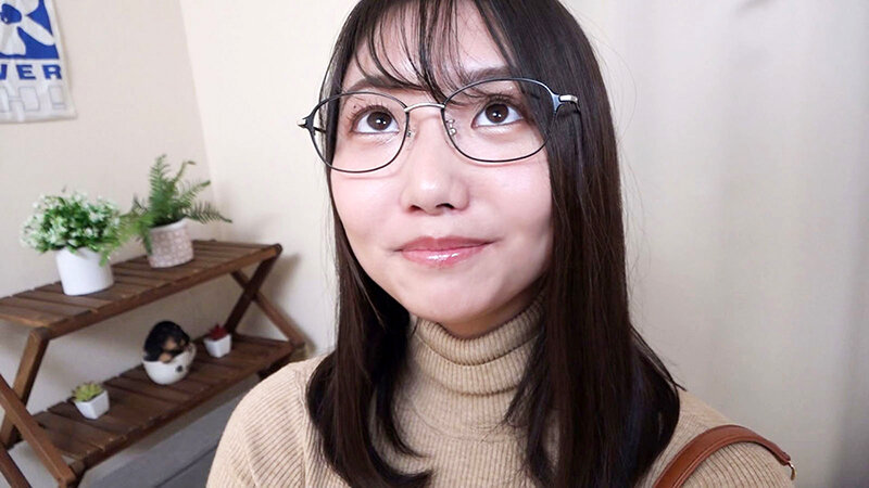 【超A5ランク素人産最高級肉入荷】おとなしそうな地味メガネなのに脱いだらエロ漫画に出てきそうな豊満肉体女子大生 しずか - サンプル画像 - 8