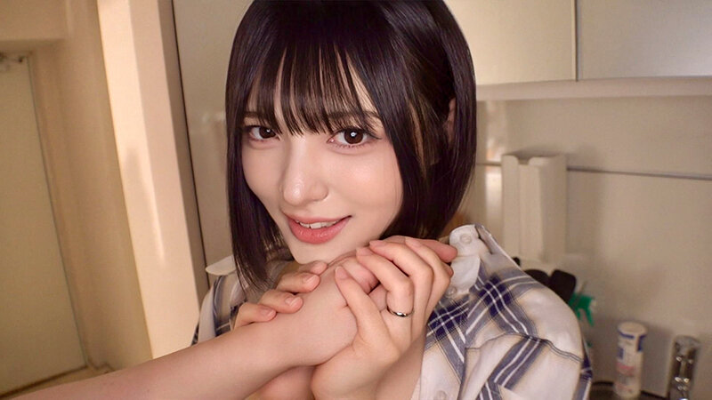 元同級生とイチャラブ沼不倫 背徳ベロチューハメまくりまんぐじゅ騎乗位2SEX中出し！コスプレ顔射！ 虹村ゆみ - サンプル画像 - 1