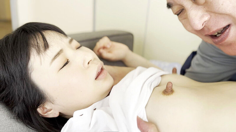 365日ニョキニョキの卑猥な長―い乳頭を持つ彼女は、華奢でちっちゃい体なのにド淫乱なギャップがエッチすぎるチビッコでした。 - サンプル画像 - 4