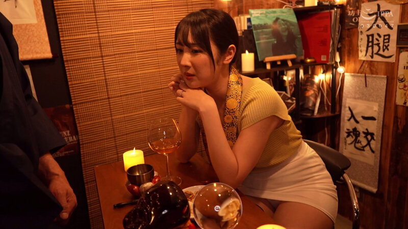 坊主Bar3 グラマー妻なのにご無沙汰やけ酒と坊主棒で体を鎮めます/男が欲しくてしょうがない…拙僧の珍棒でお相手いた候/淫獣が暴れ出しています直ぐ如意棒を注入しないと/揉みしだきたくなる爆乳に幼顔が危険な淫の印 - サンプル画像 - 1
