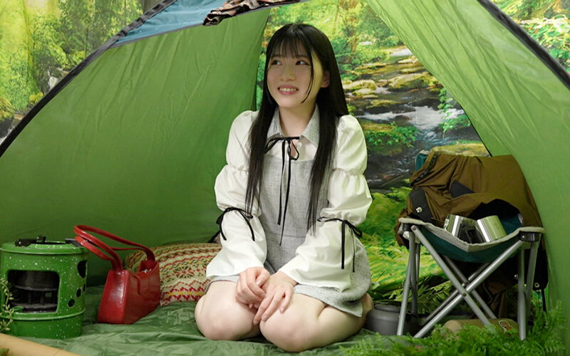 新B級素人初撮り 126 「パパ、ゴメンなさい。」みなみさん 21歳 薬局勤務 彼氏なし 清純派純白ボディイグイグイグ！「未発達な幼ボディーがそそります！」「お尻はプリンと大きくて超柔いんです！」「びっしょり濡れたアソコのビラが淫靡すぎますよ～！」 白百合みなみ - サンプル画像 - 1