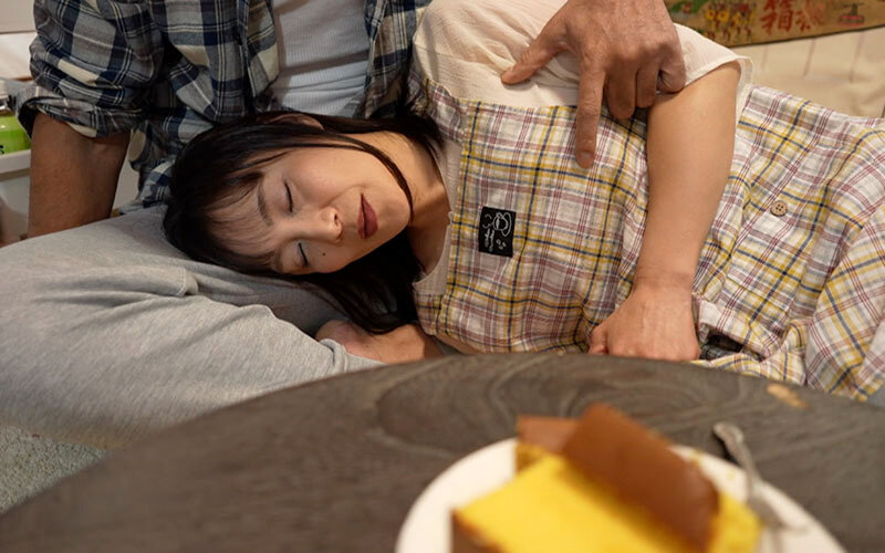 素人の縛り生中出し【敏感イキ狂い痙攣妻編】お隣の優しい奥さんが料理のお裾分けをくれたので、カラダも一緒に食べてあげました。 平岡里枝子 - サンプル画像 - 3