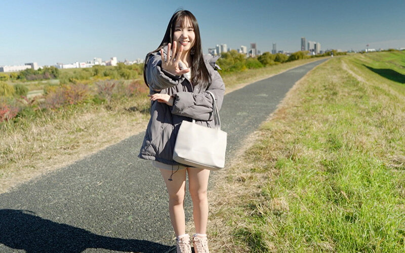 大復活！素人援交生中出し 透明感のある人妻がスイッチ入ったら全身痙攣でアヘイキ！性欲暴走！荒く追い込まれるのが好きな人妻とヤバい奴らの秘密基地援交記録 森咲はるの - サンプル画像 - 1