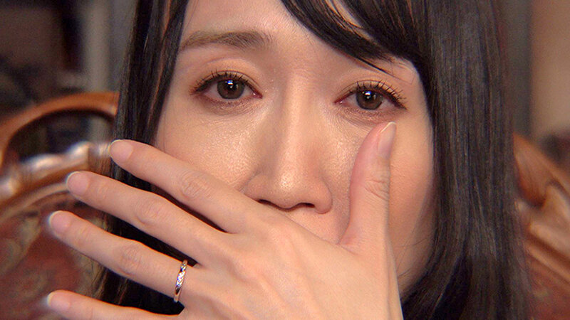 セックスすると気持ち良すぎて涙が出ちゃうの…泣き上戸の極上美人妻 立浪ひろな40歳 AVデビュードキュメント - サンプル画像 - 2