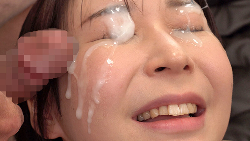 大量ぶっかけ志願 白く汚されたい変態素人妻 ゆかさん - サンプル画像 - 6