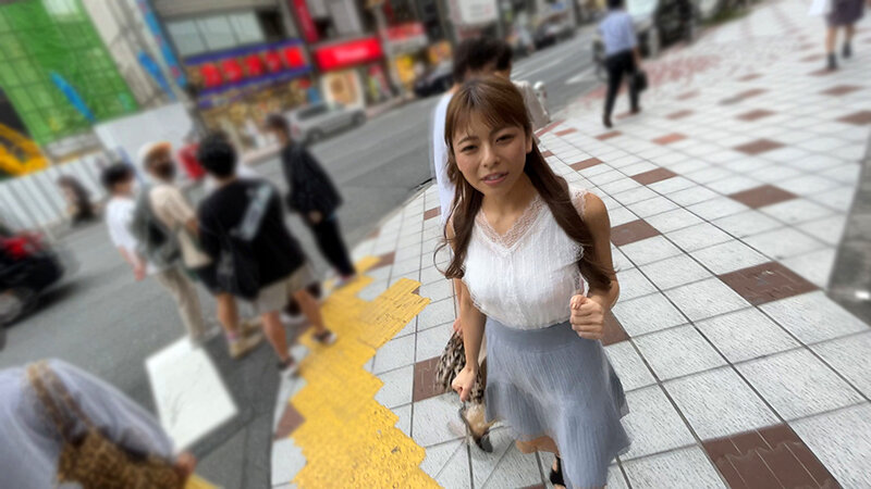 素人美少女とリモコンバイブお散歩SPーディレクターズカット版ー「もう我慢できませ…ンッ…//」大勢の人に見られながらビクビク絶頂する女子たち！人生初の羞恥プレイでまさかのエロスイッチオン！激イキ素人10名300分収録 公衆の面前でイキまくる永久保存版 - サンプル画像 - 17