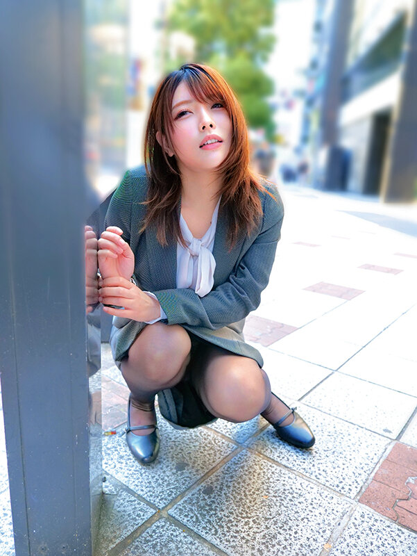 素人美少女とリモコンバイブお散歩9ー黒パンストOL編ー「もう我慢できません…//」人ごみの中、黒パンスト美脚ガクブル震わせイキまくってしまうOLたち！人生初の羞恥プレイでまさかのエロスイッチオン！車移動中も大胆カーオナニー！最後はホテルで心行くまで生セックス！ - サンプル画像 - 8