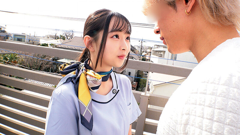 清楚で美しい美容部員さんが童貞君に青空の下で脳がトロけるベロキスレクチャーwwドキドキ震える男子に舌を絡ませる糸引き涎ダラダラ大人のディープキス//キスだけで暴発しそうな童貞くんにムラムラ発情しちゃって（/ω￥）いっぱいキスキスキスしながら筆おろしSEX… - サンプル画像 - 1