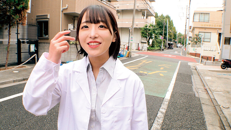 学園のオアシスみたいな保健の先生がイッてもイッてもおさまらない絶倫デカチン童貞くんを大連続暴発中出し筆おろし！？射精しまくっても勃起がおさまらないデカチンに白衣の女神の性欲覚醒！！校内では見れないエロス剥き出しで素敵にいやらしく中出し連発筆おろし… - サンプル画像 - 1