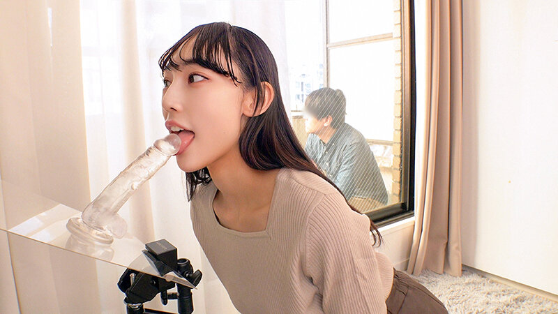 マジックミラーの向こうには愛する旦那様//育児に追われる欲求不満なママさんが夫の目の前でお口だけでじゅぼんじゅっぼんバキュームノーハンドフェラ！？恥ずかしそうにお口だけでデカチンおしゃぶり夢中になりすぎてムラムラ爆発＆赤面発情…パパの目の前で生ハメ生ハ… - サンプル画像 - 1