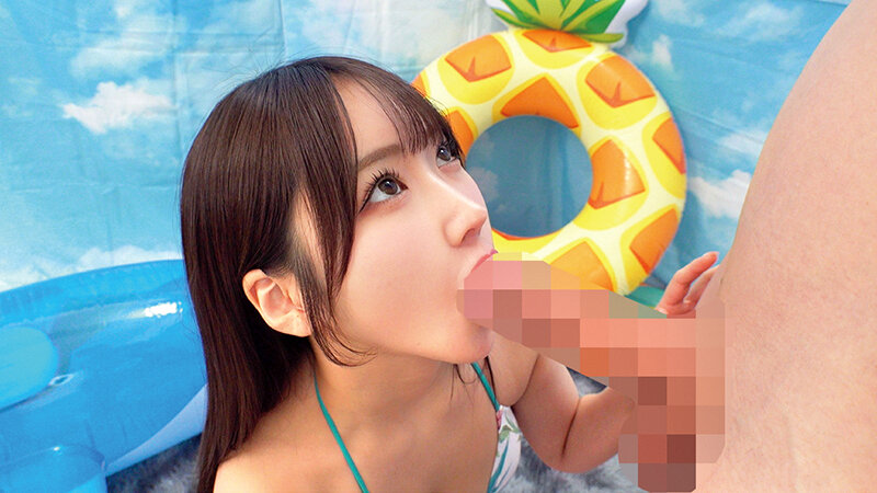 ビキニ姿が眩しい水着ギャルが【お口だけでコンドーム装着】 ノーハンドでデカチンを咥えた彼有りビキニギャルのオマ○コから恥ずかし汁が水着を越えて溢れ出す！！口の中でドンドン大きくなる極太ペニス…「下のお口にも入れてほしいかも（/ω￥）」開放的なサマーGA… - サンプル画像 - 7