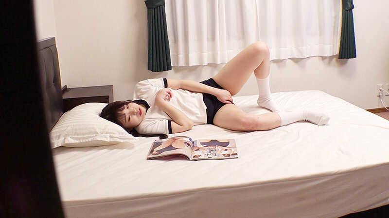 ブルマ！ブルマ！ブルマ！ブルマニアの僕の家にブルマを知らない従妹が1週間滞在する事に！当然部屋着はブルマで毎日生ブルマ鑑賞！ブルマをずらして禁断の近親相姦ブルマSEXまで！ 瀬戸ひなこ - サンプル画像 - 5