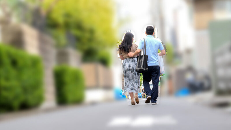 奥さん俺の極太チ●ポに子宮をガン突きされてアヘ逝きビクビク、電話鳴ってもガン無視で連続中出し懇願中。もう俺の専用ザーメン便器確定www - サンプル画像 - 2