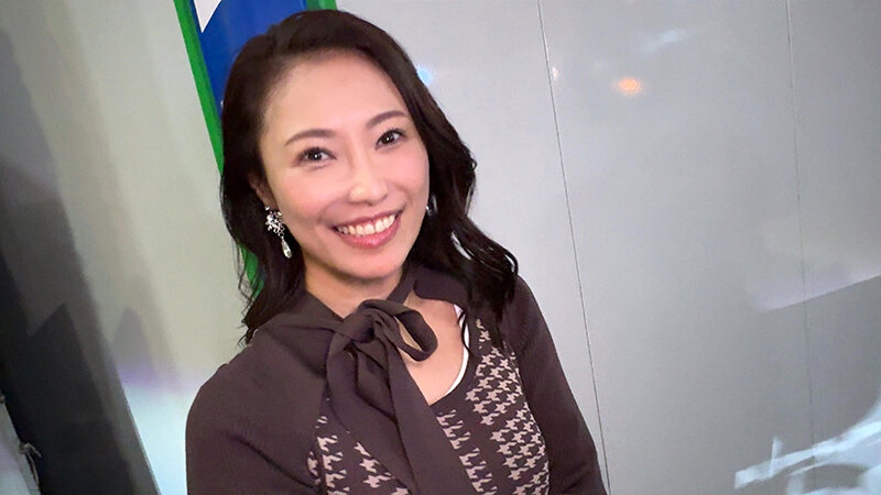 【ハイスペ熟女、淫らに乱れる―】アラフォー上級国民奥様 年下セフレとホテルで密会ハメ狂い中出しハメ撮り - サンプル画像 - 1