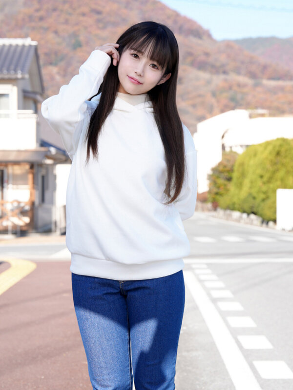 新人女将修業を目前にした老舗温泉旅館の現役●生お嬢様 学生最後の思い出に最高のSEXを体験したくて決意の応募 生ハメ中出しAVデビュー 橘紅葉 - サンプル画像 - 4