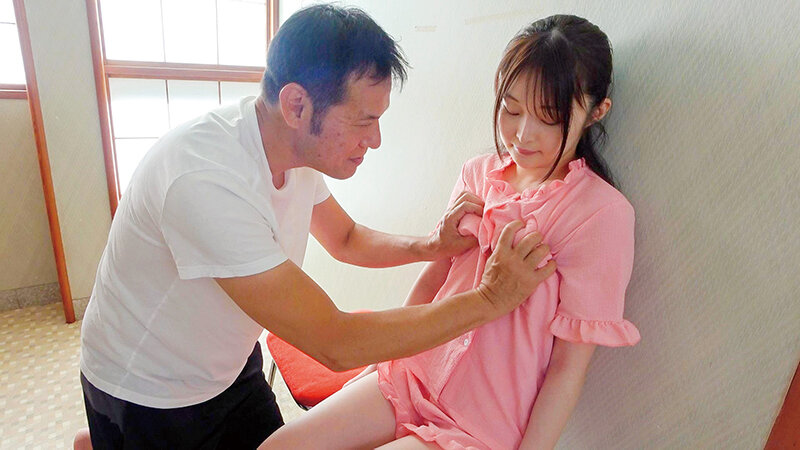 色白で大人しい姪っ子たちとイタズラ温泉旅行 - サンプル画像 - 13