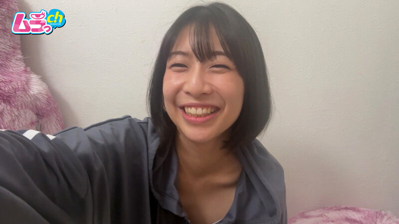 カップル部屋REC エッチなSNS配信してる女のコの裏側！カメラに映らないところで彼氏にイジられ本気イキ◆視聴者を欺きエスカレートするド変態カップル - サンプル画像 - 2