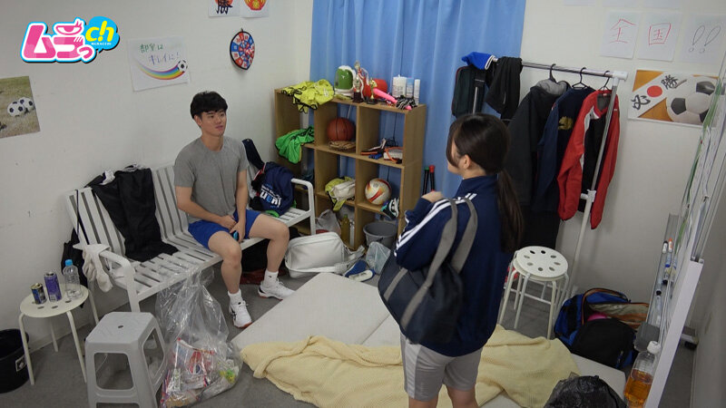 ●校生REC 真っすぐな童貞男子に頼まれたら断れない！盛りのついた男子部員に押しに弱すぎる爆乳マネージャーがエッチな特別練習で秘密の筆おろし - サンプル画像 - 2