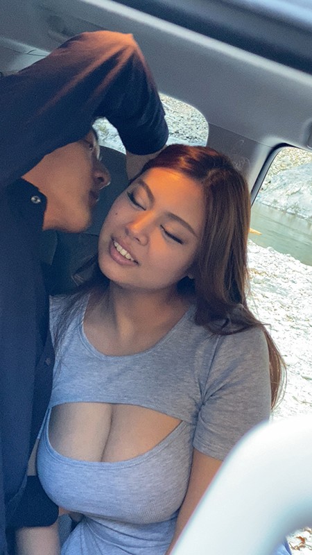 見せ合いながらのW CARSEX 山口葉瑠/葉月シュリ - サンプル画像 - 7