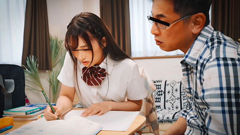 「ごめんなさい。」家庭教師をしていた教え子の大事な入試の直前に…勉強疲れでスイミンしている彼女をヤっちゃいました。 - サンプル画像 - 2