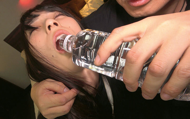 飲み過ぎて終電逃した子をナンパしてお持ち帰り朦朧● - サンプル画像 - 3