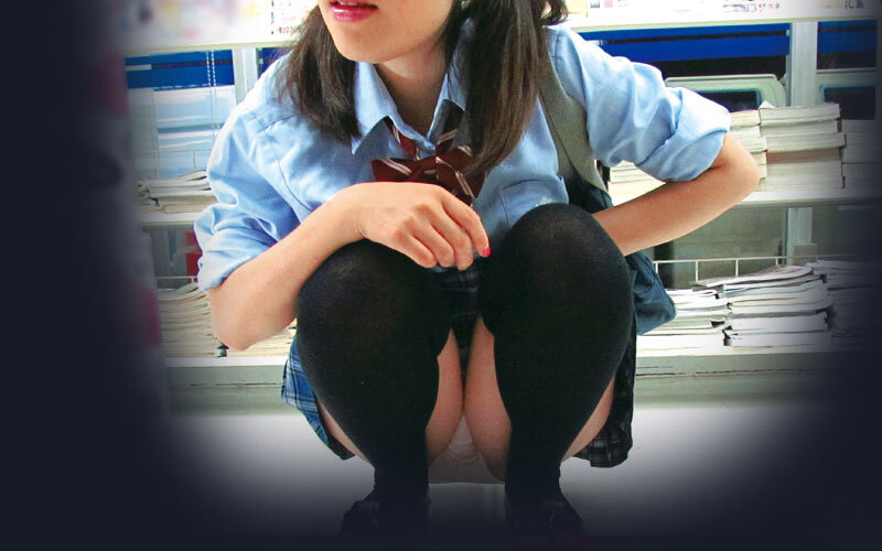 渋谷制服美少女 太もも×パンチラ×喰いこみ尻を密着ストーキ○グ隠し撮り2枚組 - サンプル画像 - 8