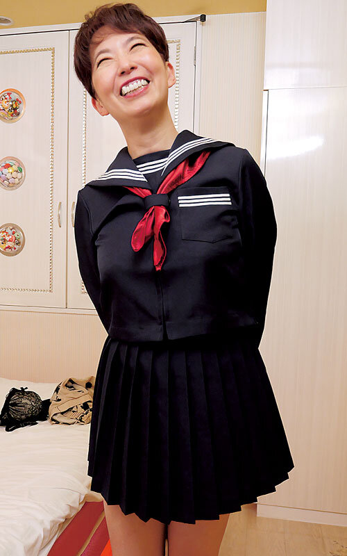 六十路妻AV出演 破廉恥青春コスプレSEX - サンプル画像 - 18
