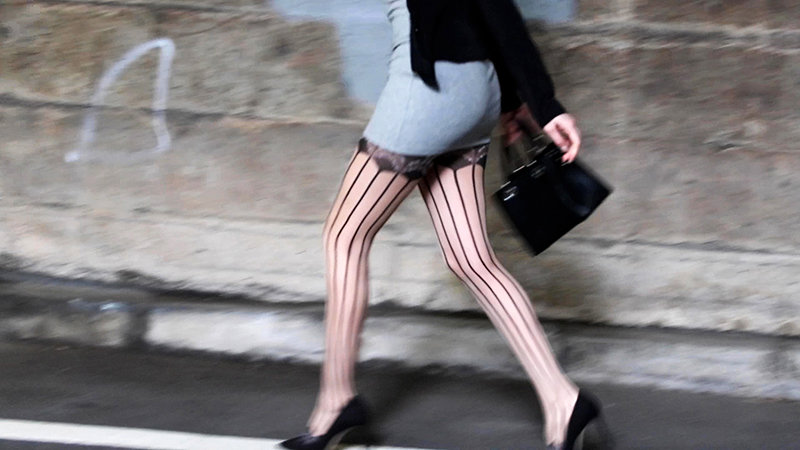 恥ずかしいカラダ 黒い太陽 佐伯由美香 - サンプル画像 - 2