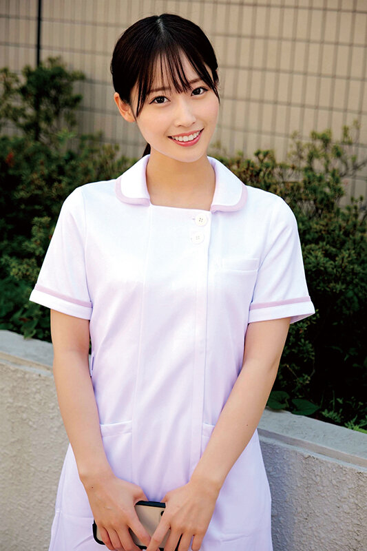 とにかく優しい！そしていつも笑顔の現役ナースが挑戦！？白衣の天使が超全身舐め究極ご奉仕！！唾たらし唾のみベロキスしまくり！ふやけるまで全身舐めつくし、カチカチに反り返ったオチ〇ポで連続中出し！外科勤務25歳勤続3年目美人肉食系ナース産婦人科21歳勤続1年目… - サンプル画像 - 1