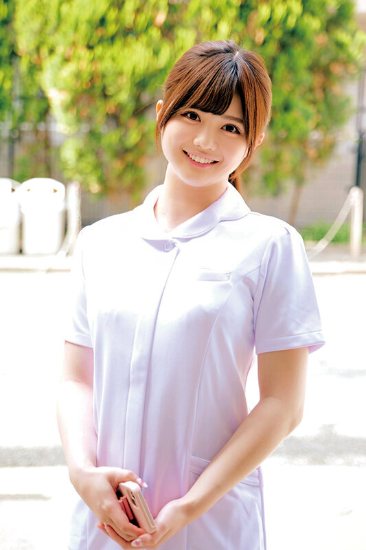 とにかく優しい！そしていつも笑顔の現役ナースが挑戦！？白衣の天使が超全身舐め究極ご奉仕！！唾たらし唾のみベロキスしまくり！ふやけるまで全身舐めつくし、カチカチに反り返ったオチ〇ポで連続中出し！外科勤務25歳勤続3年目美人肉食系ナース産婦人科21歳勤続1年目… - サンプル画像 - 2