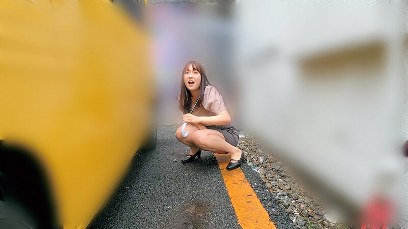 スイッチ止めて…ダメだって…歩けない…令和で一番攻めてる羞恥プレイ！？ - サンプル画像 - 8