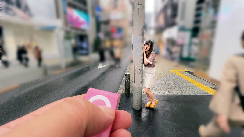 だめ…振動…強すぎだって…イク…大勢の人の前でガンガン絶頂 - サンプル画像 - 7