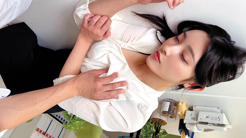 不法挿入 OLコンスイ霊プ 意識モ記憶モ無ク精子デ汚サレタキャリアウーマン - サンプル画像 - 7