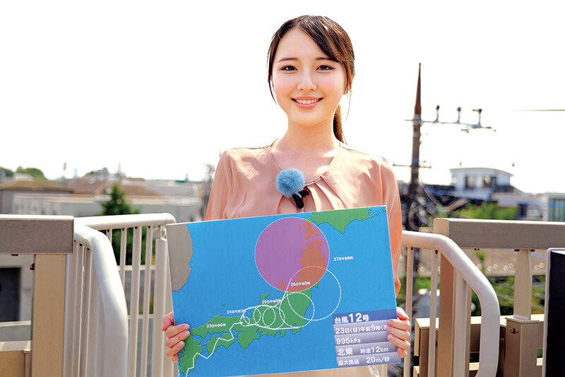 お天気お姉さん中継レポート狩り 汚された朝の顔 地方局美人キャスター4名 - サンプル画像 - 13